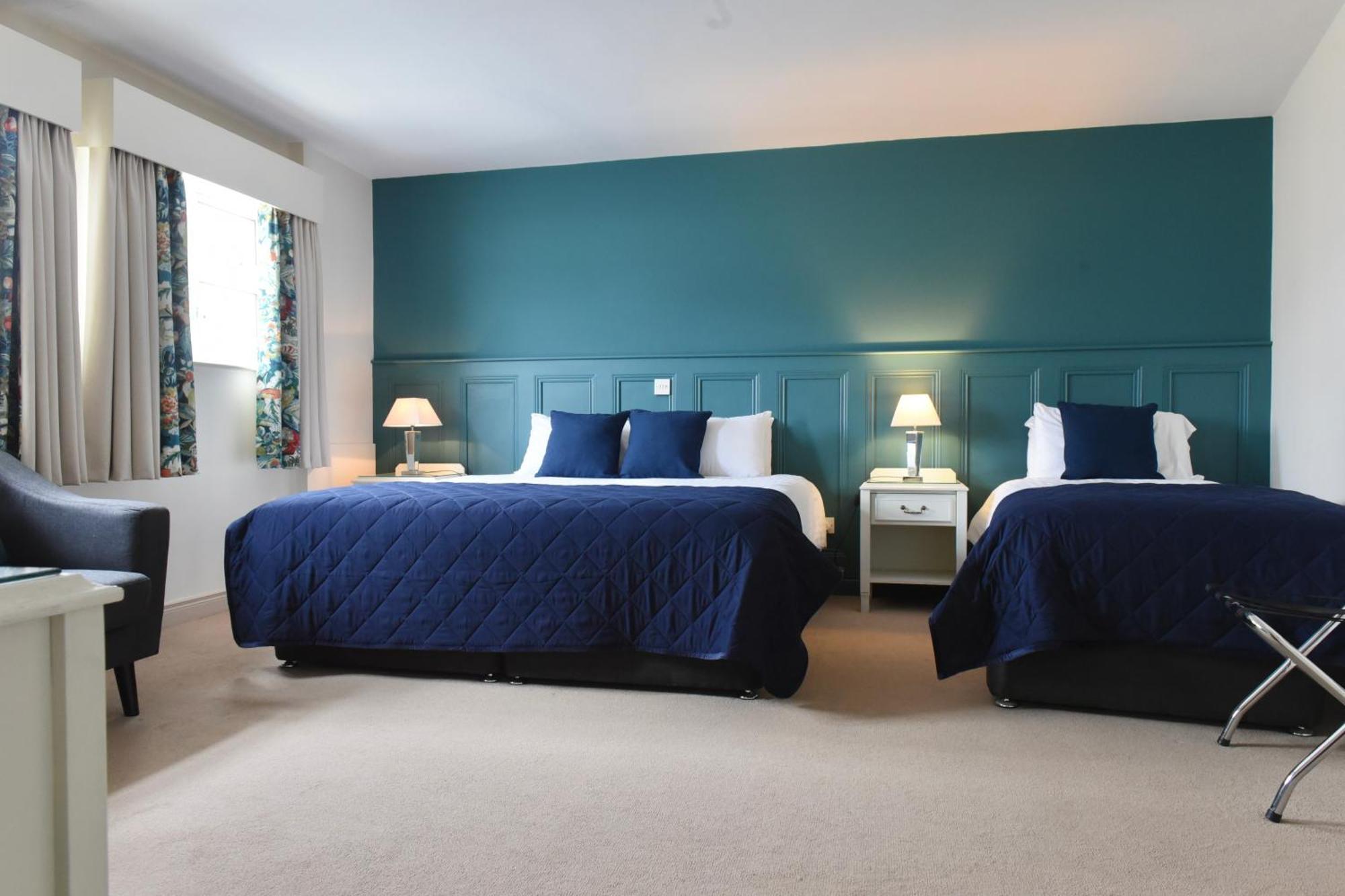 The Lough & Quay Accommodation Town Centre Warrenpoint Bagian luar foto