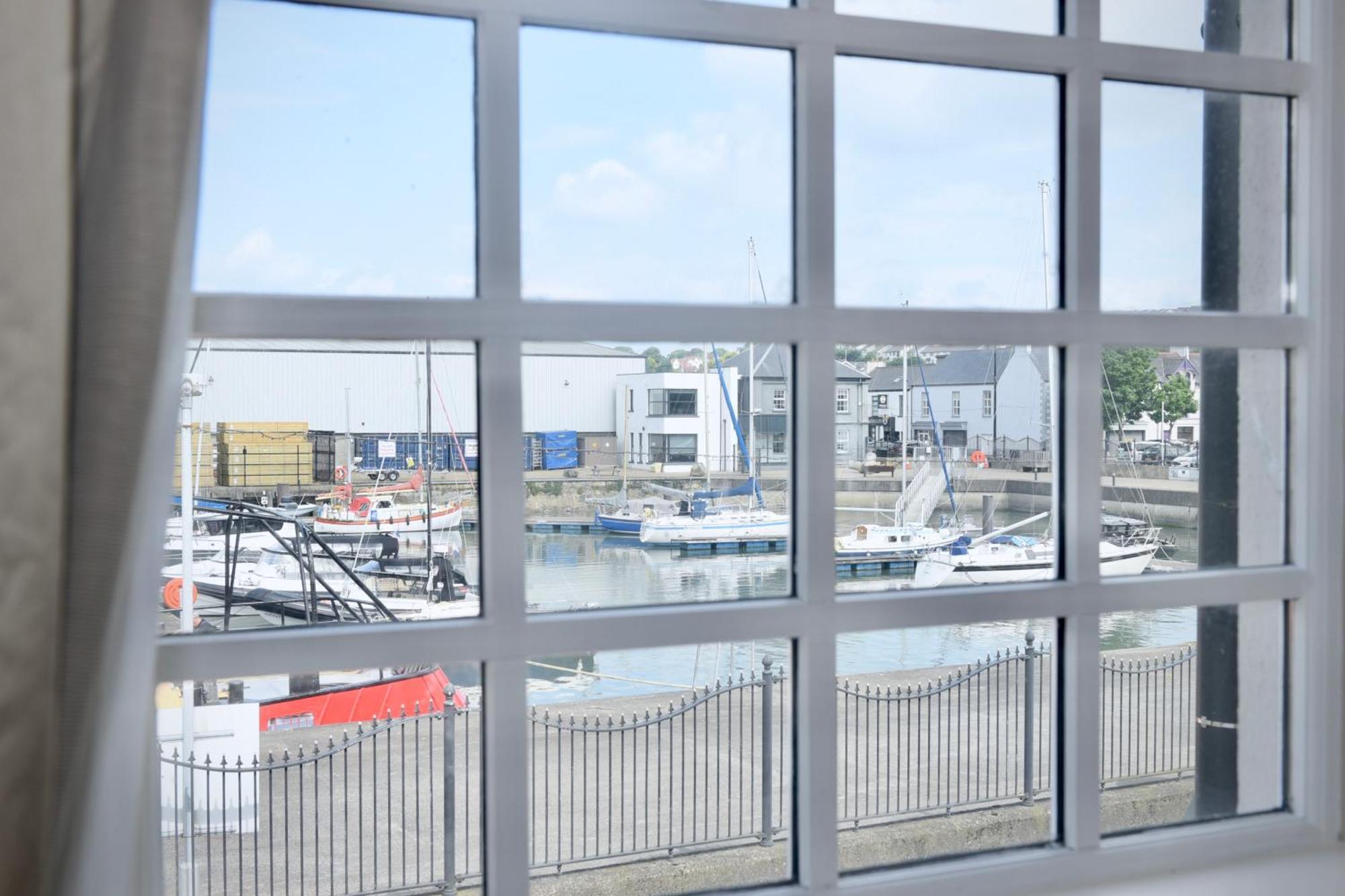 The Lough & Quay Accommodation Town Centre Warrenpoint Bagian luar foto